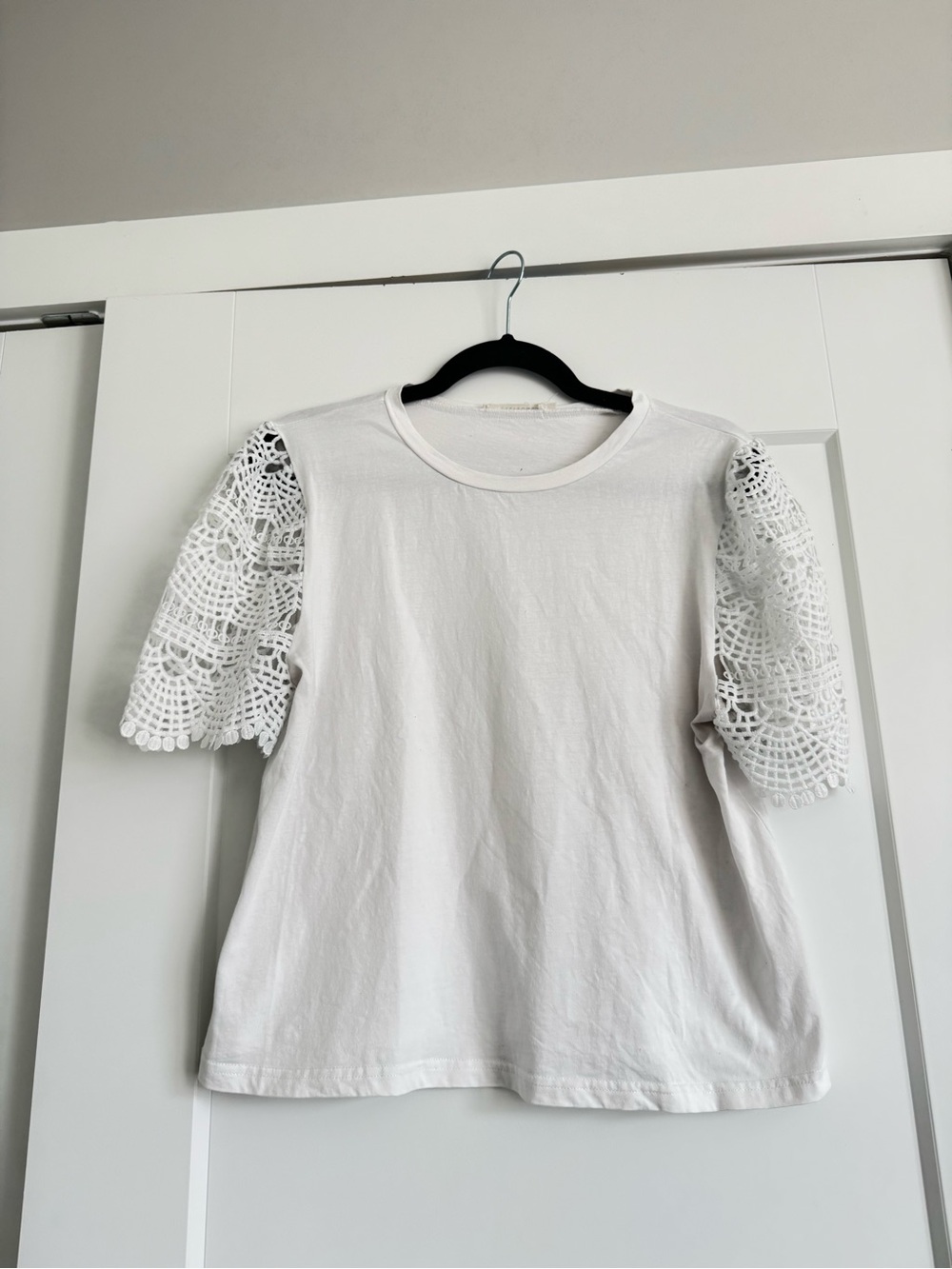 Ellison White Crochet-Sleeve Short Sleeve Tee